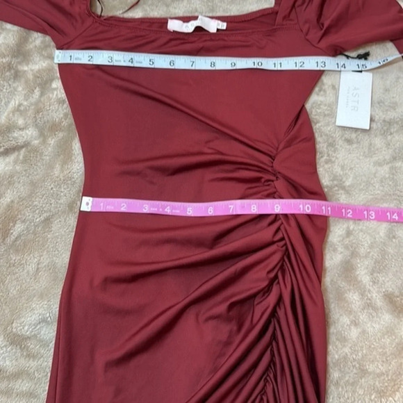 ASTR WINNETKA LONG SLEEVE OFF SHOULDER MINI DRESS - Picture 7 of 9